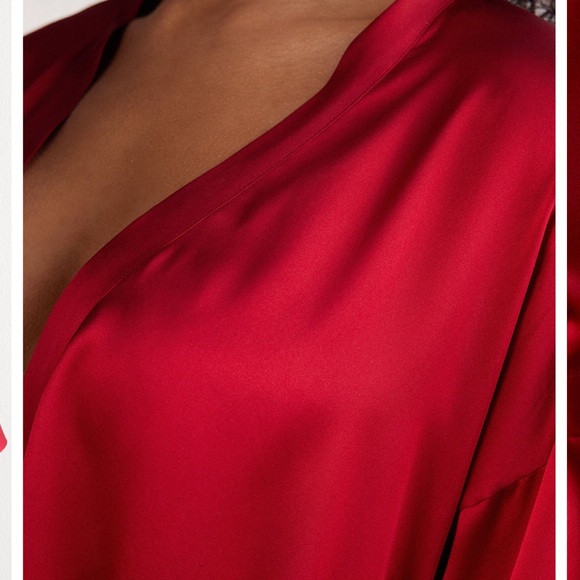 Intimissimi Red Silk Kimono Robe Wrap Style M/L Silk NWT - Picture 3 of 6